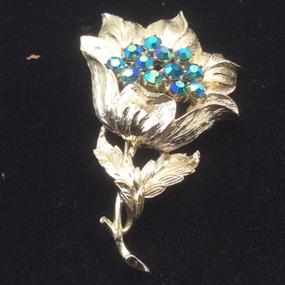 Coro Vintage Signed Silver Tone Pegasus Flower Blue AB Rhinestones Brooch. MA